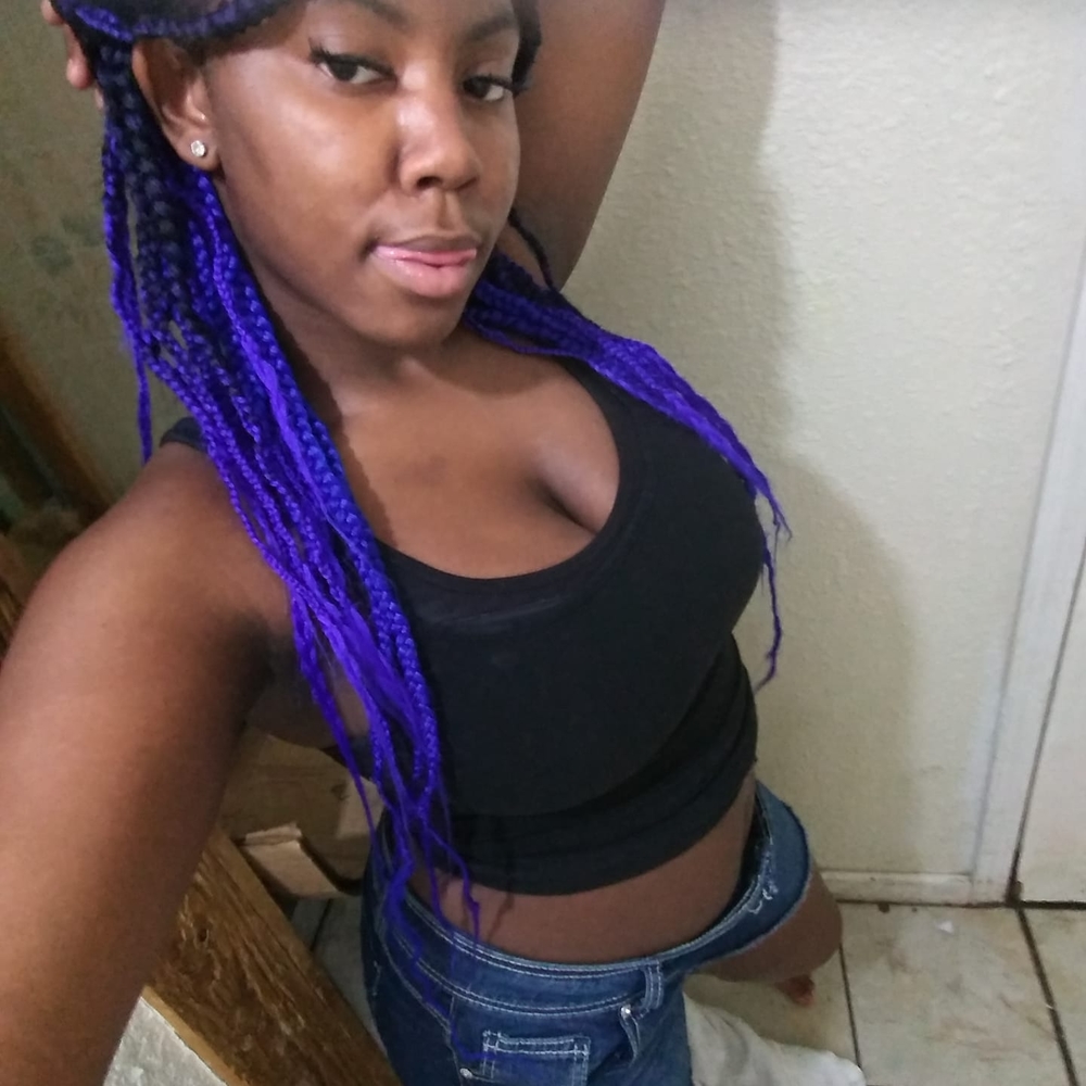 Meet your Posher, Synaa